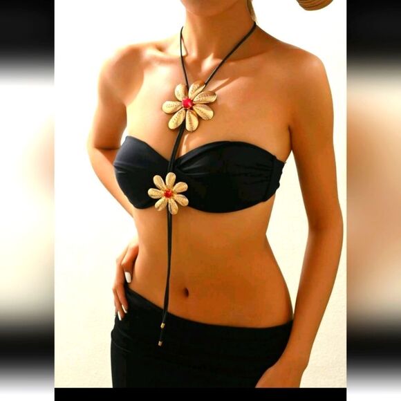 Black Long Neackless  with Gold Floral Accents - Picture 1 of 4